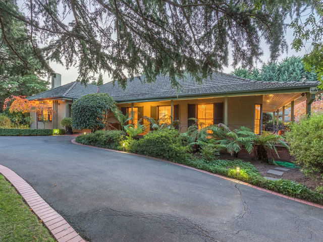 3 Tennyson Crescent Forrest