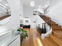photo property thumbnail