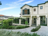 photo property thumbnail