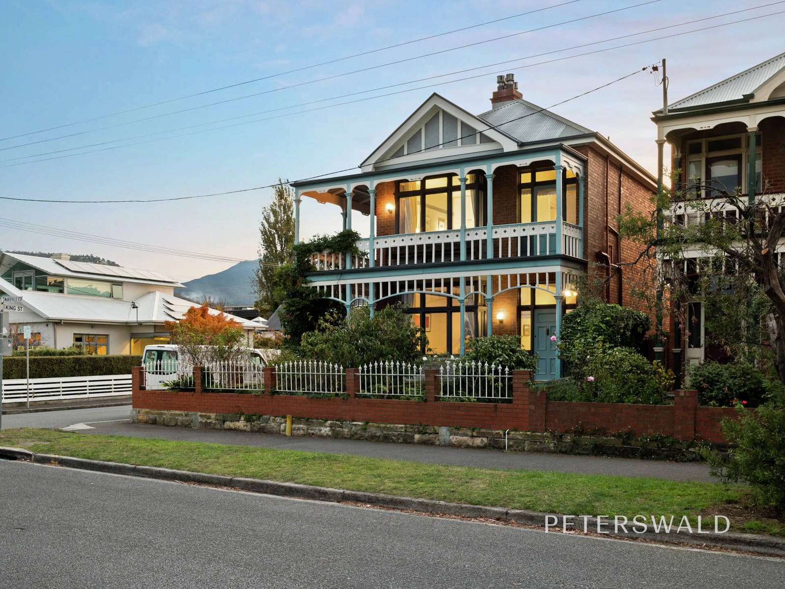 22 Marieville Esplanade, Sandy Bay 4 Bed House Sale by Set Date