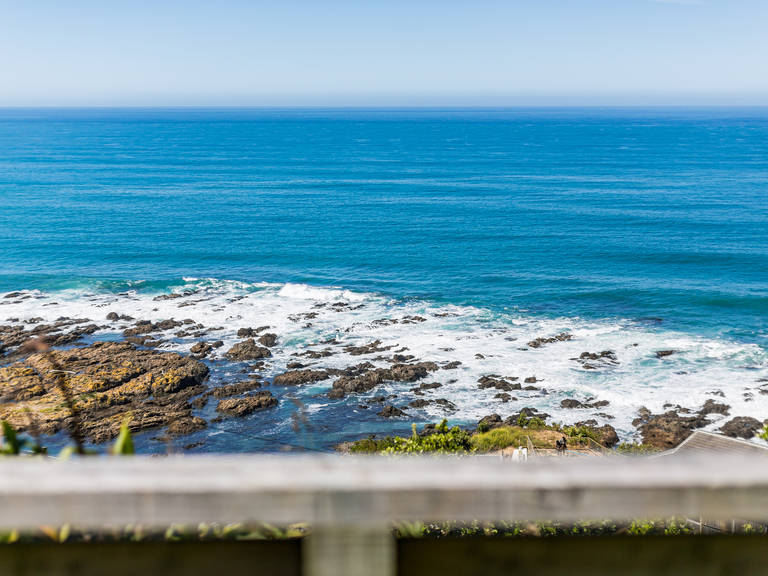 3/52 High Street Island Bay