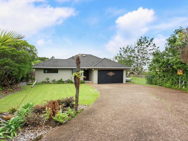 8 Kallaroo Place Botany Downs