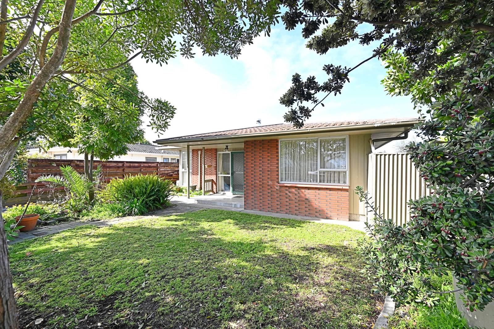 1/109 Nelson Crescent, Napier South 2 Bed Unit Private Treaty