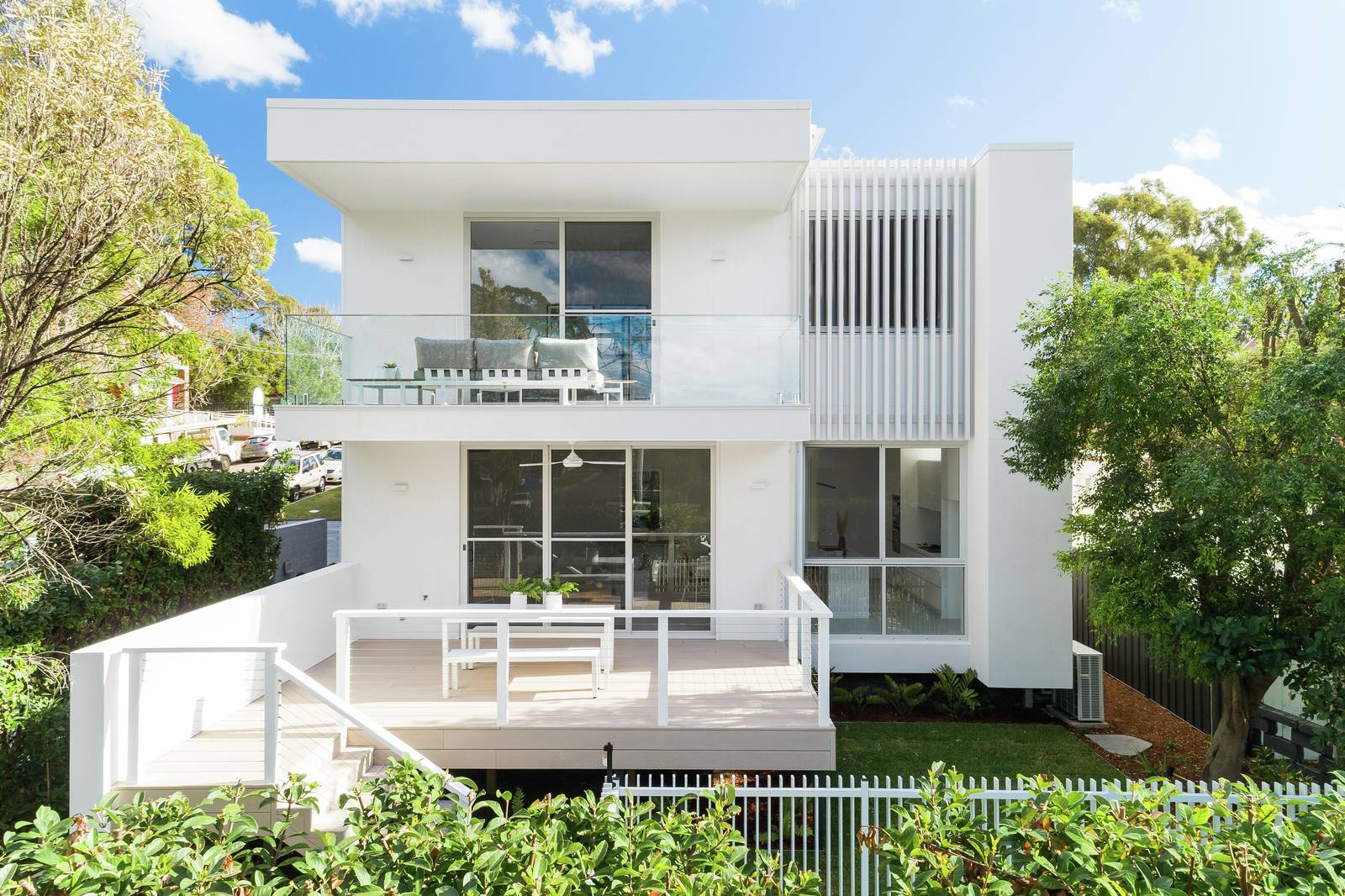 17D Hill St, Woolooware 4 Bed House For Sale