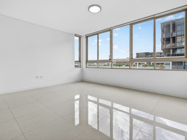 61002/1A Morton Street Parramatta