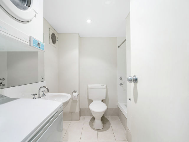 13/255 Hindley Street Adelaide
