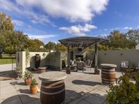 photo property thumbnail