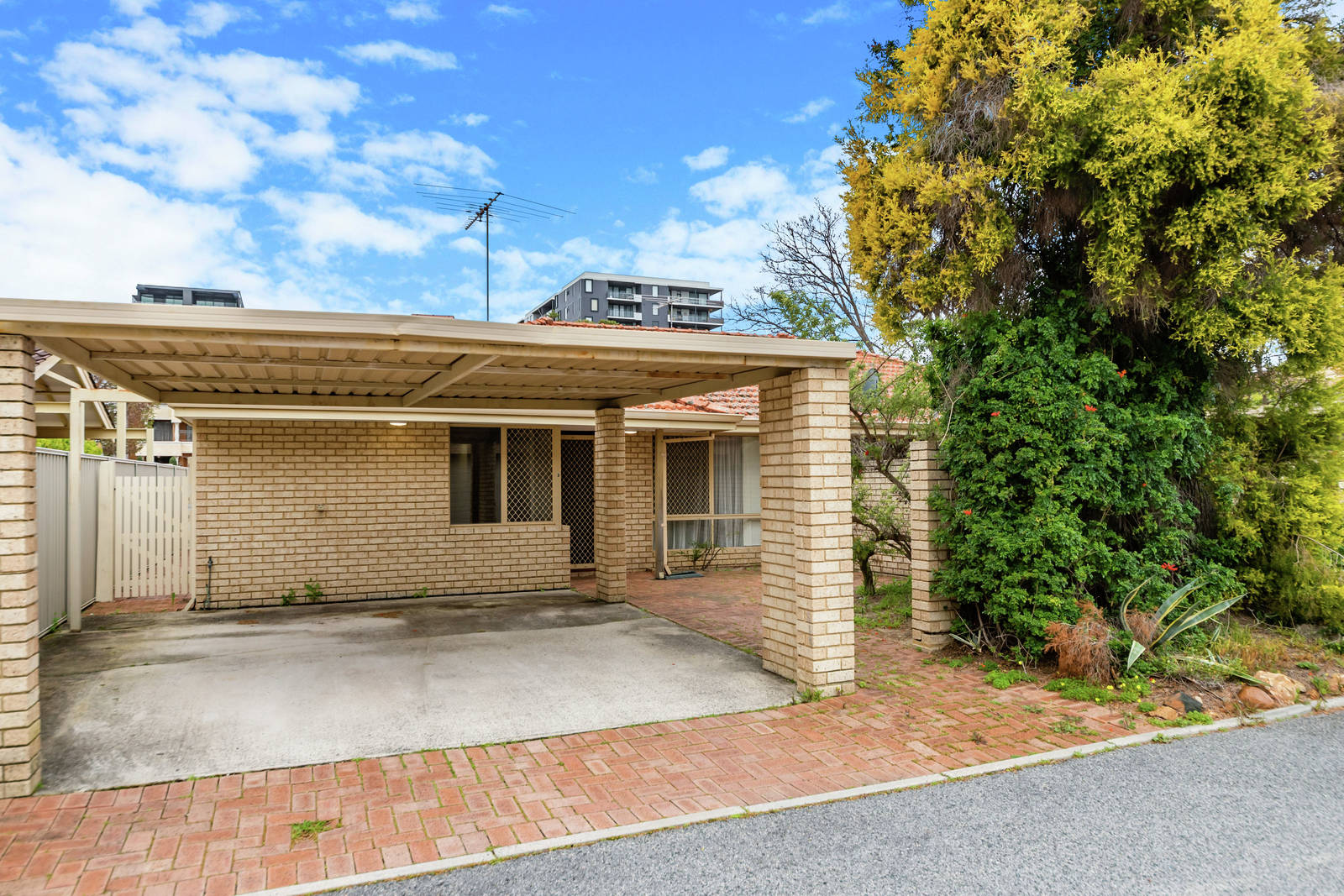 3/41 Leonora Street, Como 3 Bed House Private Treaty