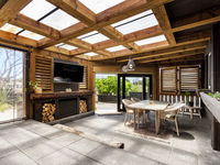 photo property thumbnail