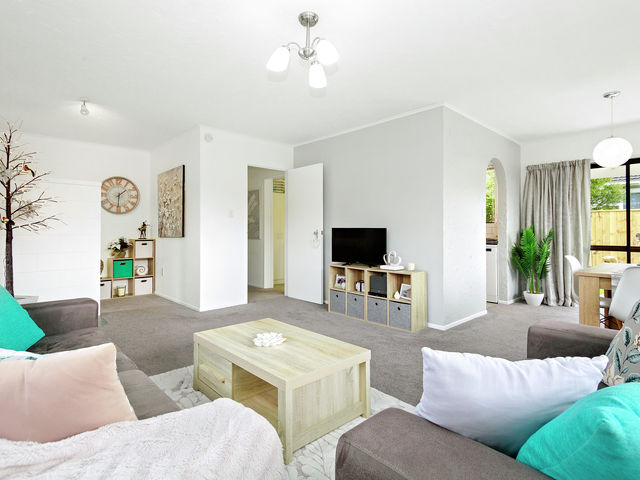 2/16 Montgomery Street Stokes Valley