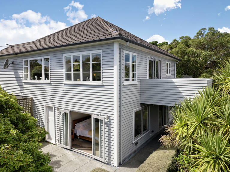 15 Pelorous Street Paparangi