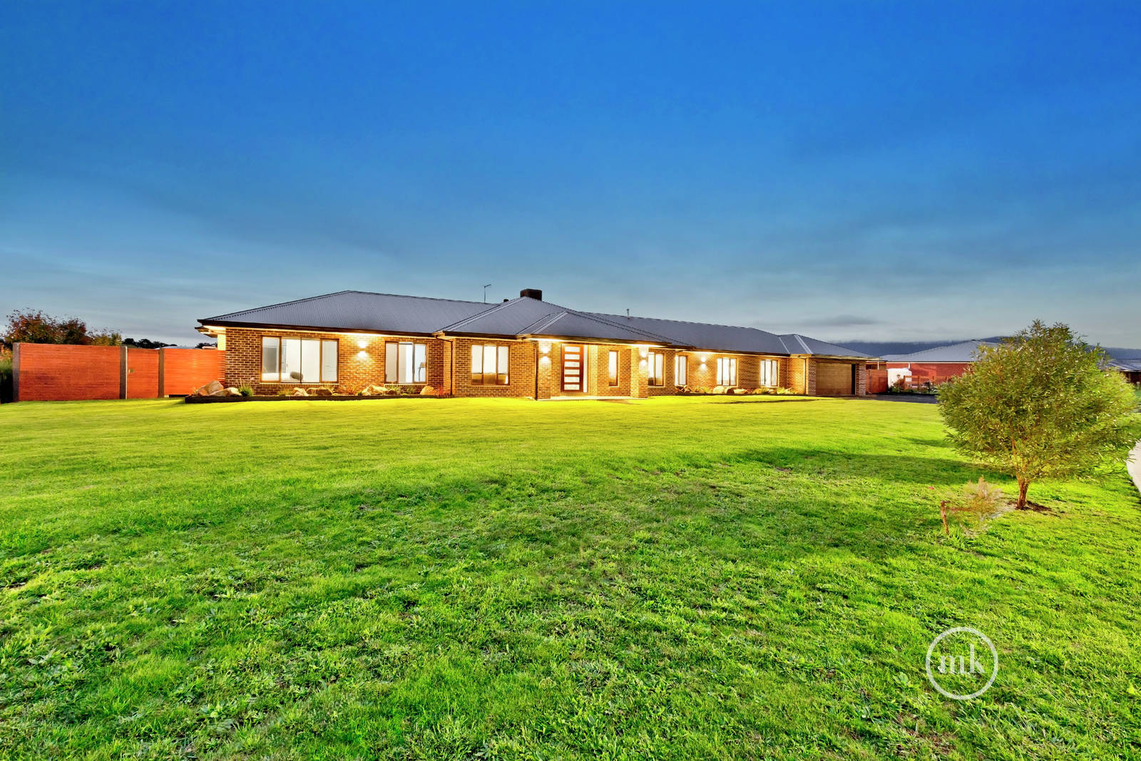 27 Parrot Drive, WHITTLESEA 5 Bed House Private Sale