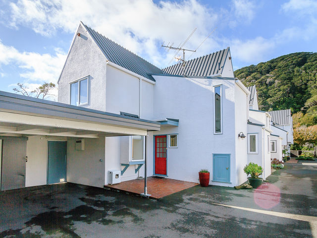 3/354 Muritai Road Eastbourne