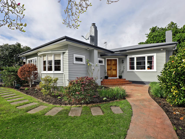605 Dennett Street Mahora