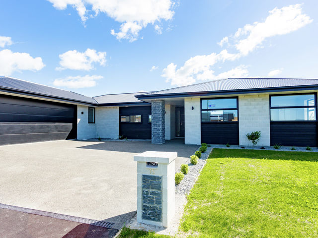 15 Payne Court Lincoln