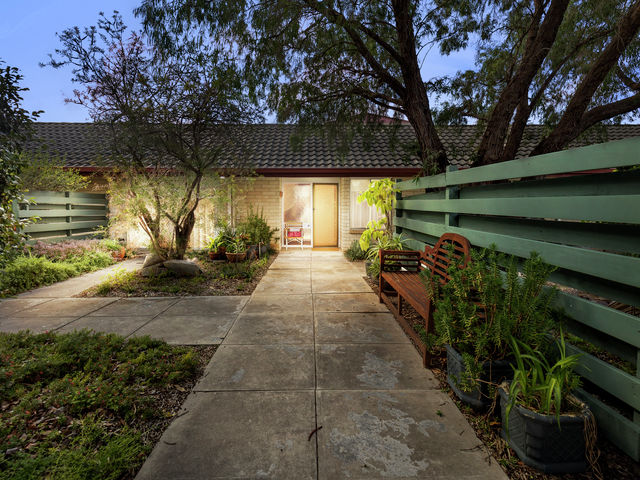 3/9 Eighth Avenue St Peters