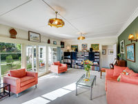 photo property thumbnail