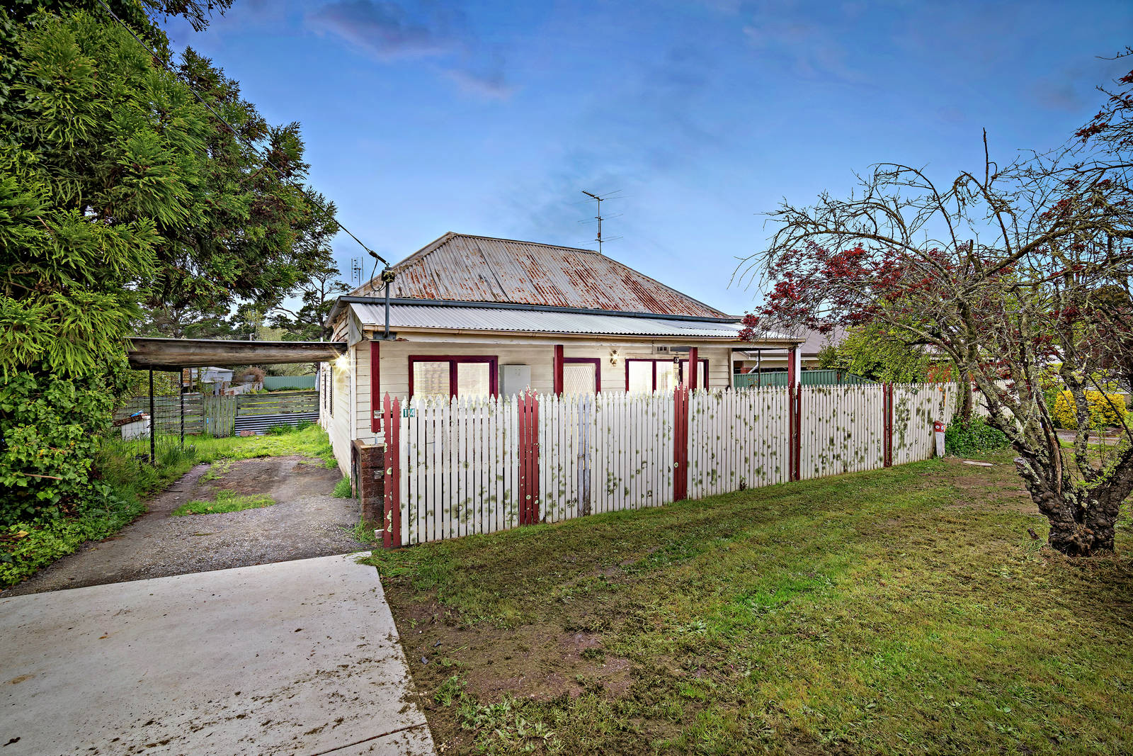 14 Ayres Street, Creswick 2 Bed House Private Sale