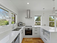 photo property thumbnail