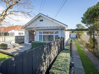 photo property thumbnail