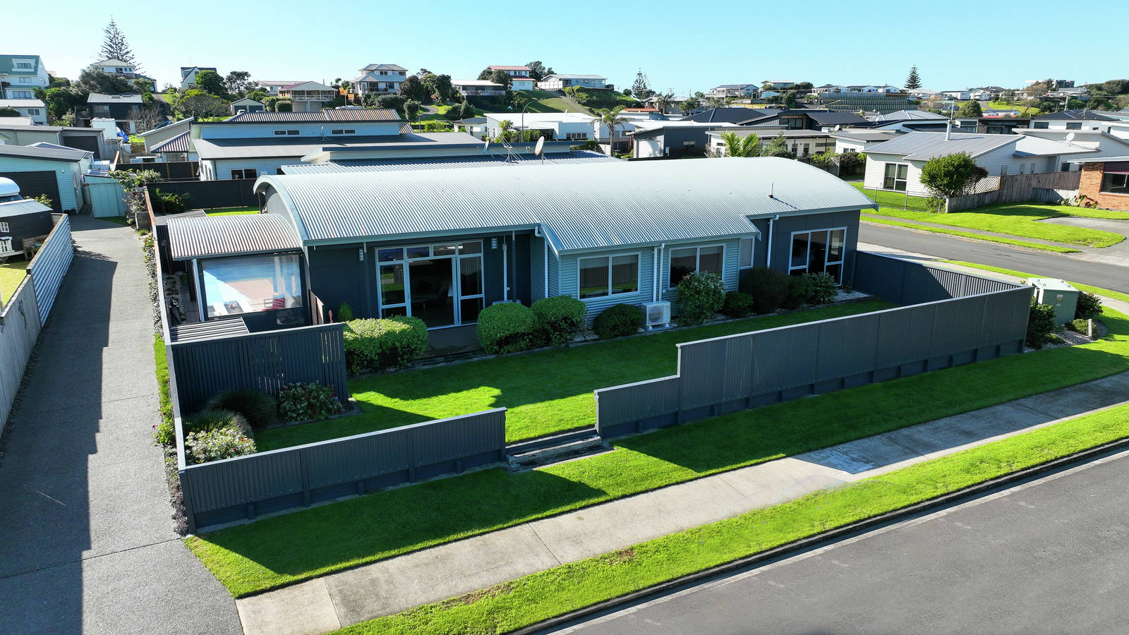 18 Surfers Avenue, Waihi Beach 3 Bed House For Sale