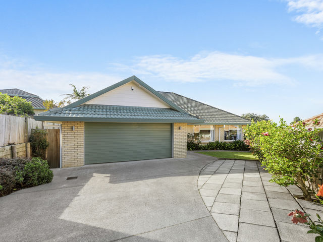 2/12 Pat O'Connor Place The Gardens