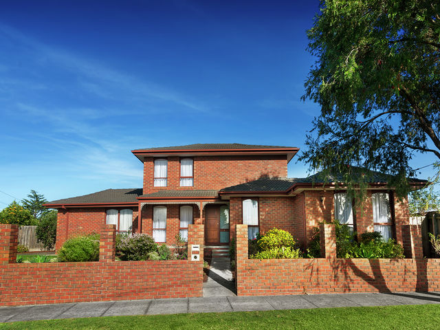 9  Telopea Court Oakleigh South
