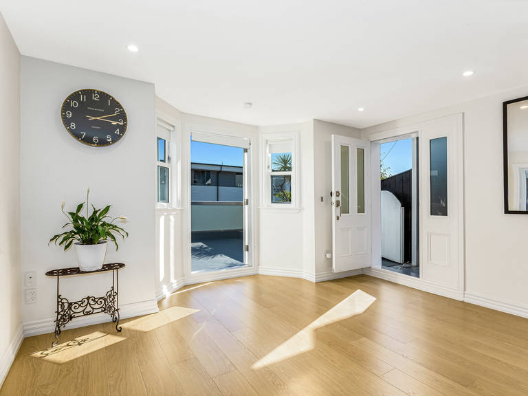 27 Princess Terrace Newtown