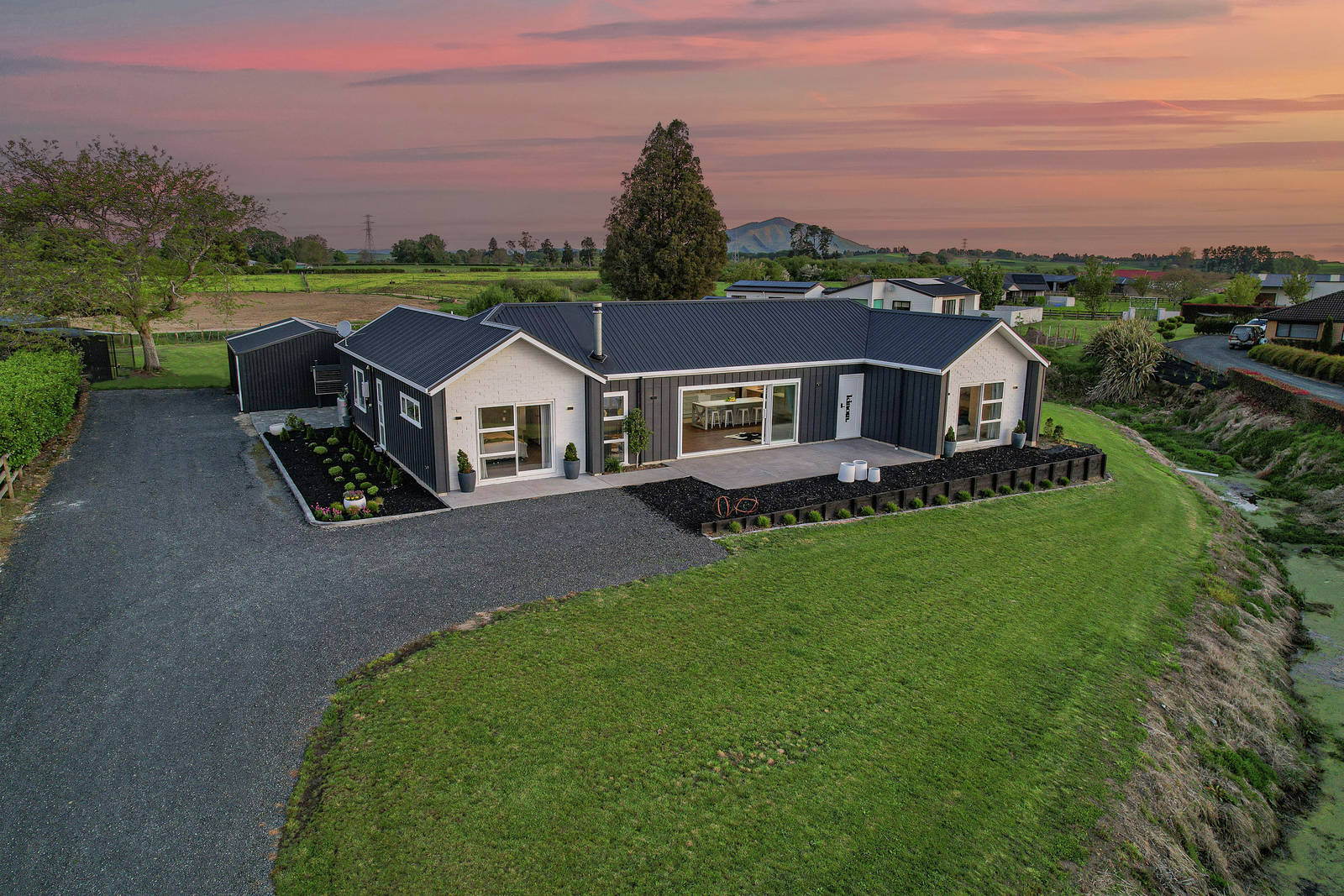 189 Inglefield Street, Pirongia 5 Bed House For Sale
