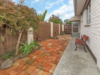 photo property thumbnail