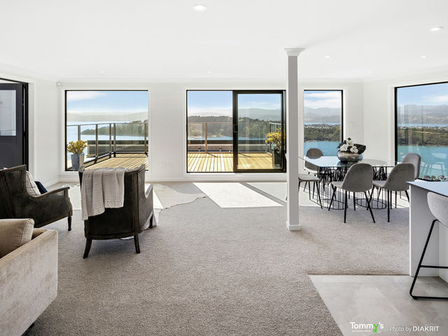 2/25 Thane Road Roseneath