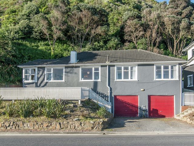 170 The Esplanade Island Bay