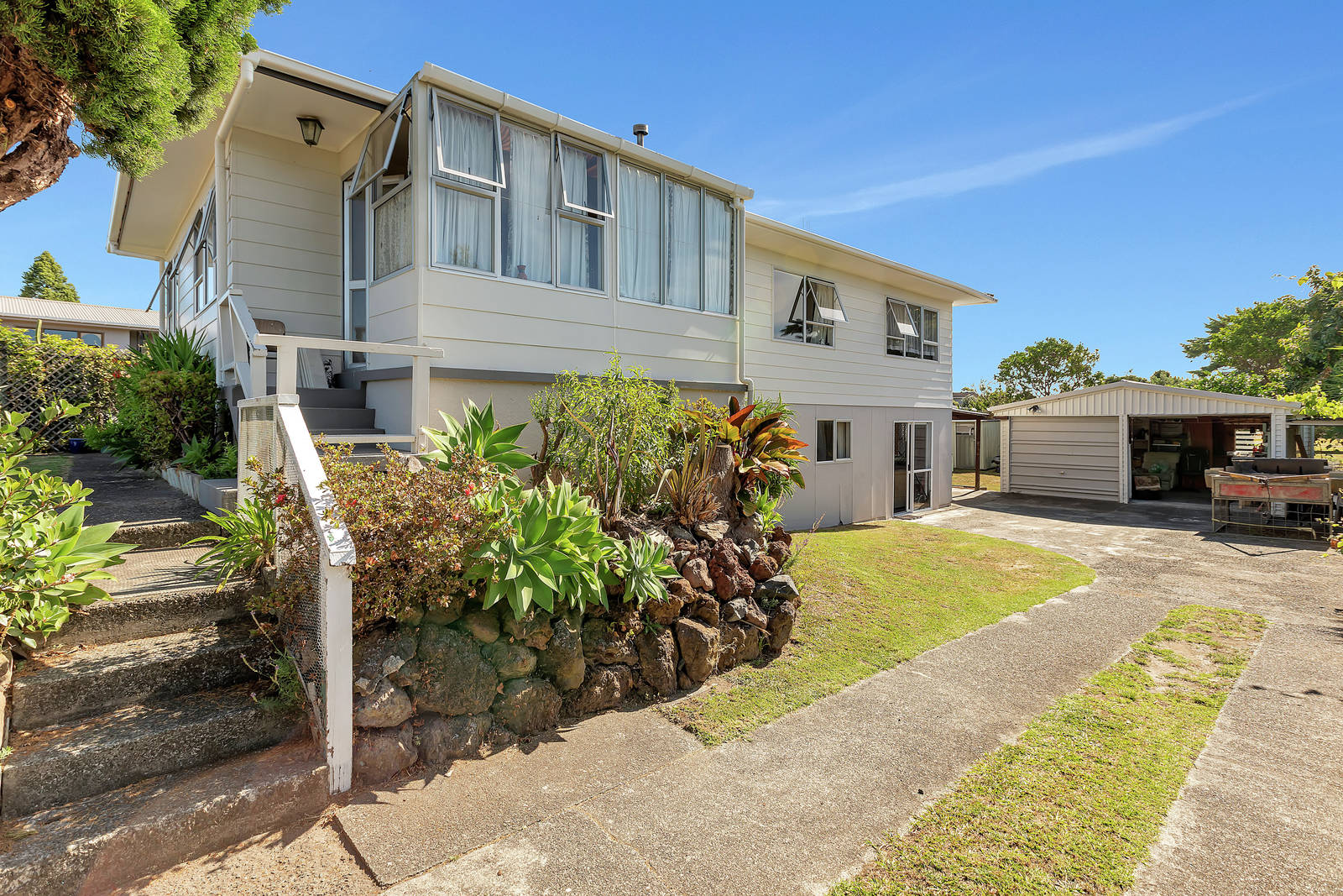 316 One Tree Point Road, One Tree Point 3 Bed House Auction Sold