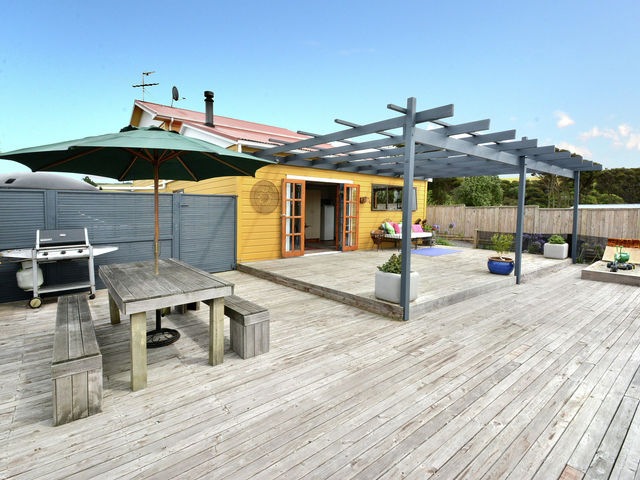6 Frances Street Taieri Mouth