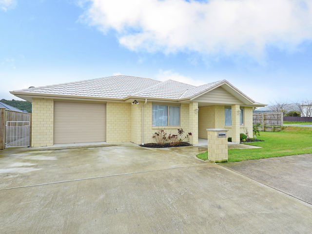 79 Sunstone Crescent  Emerald Hill