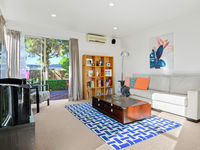 photo property thumbnail