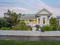 photo property thumbnail