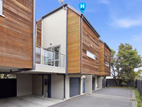 photo property thumbnail