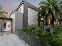 photo property thumbnail