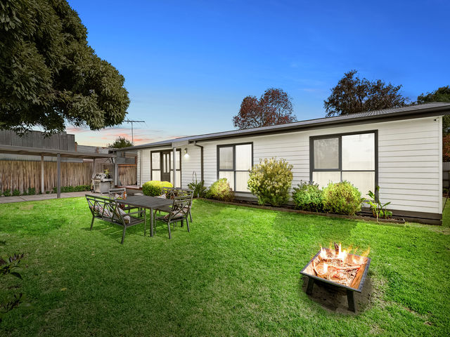 2/21 Macmeikan Street Whittlesea