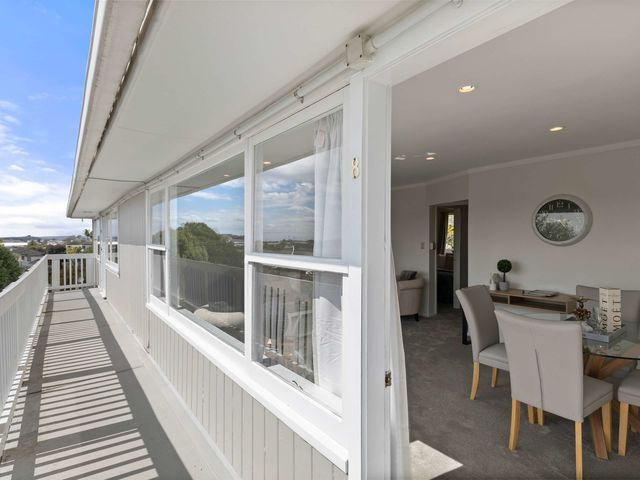 8/2A Ewenson Avenue One Tree Hill