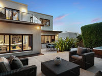 photo property thumbnail