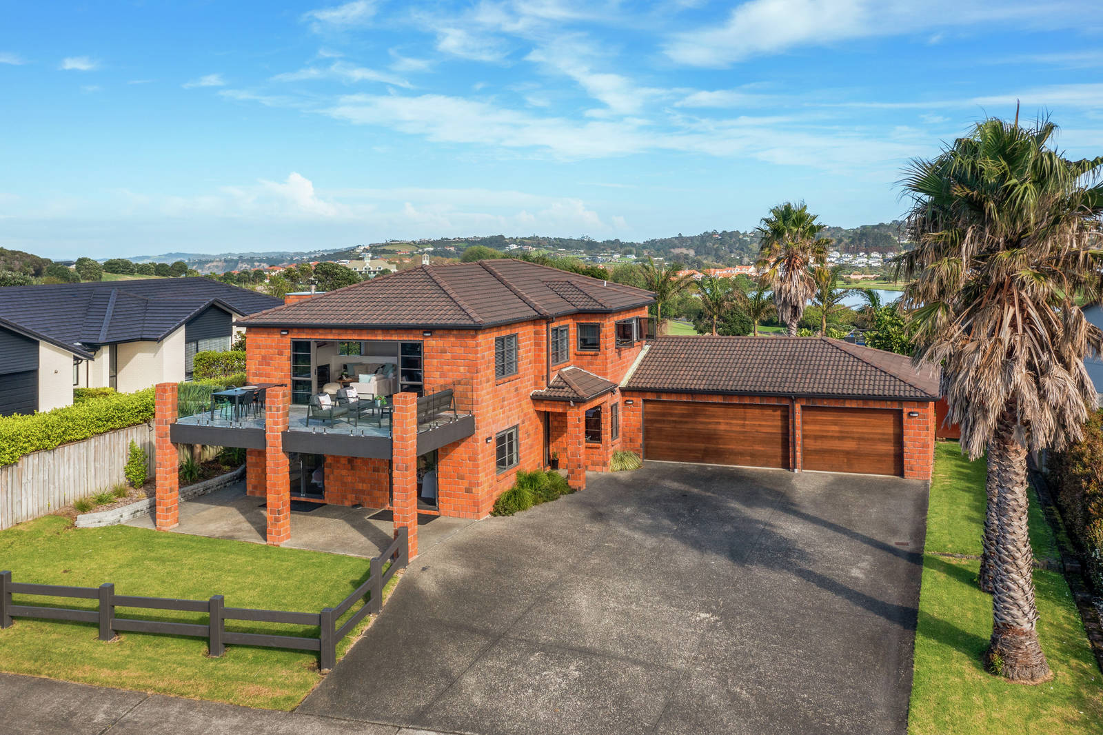 28 Island View Drive, Gulf Harbour 5 Bed House Auction