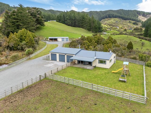 148 Kakariki Way Whitemans Valley