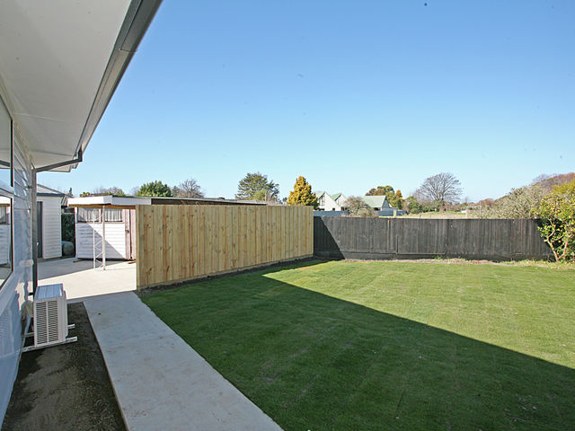 2/19 De Ville Place Burwood