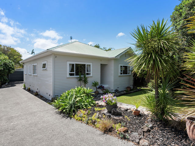38 Ennismore Road Mount Albert