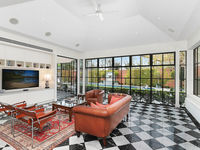 photo property thumbnail