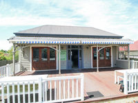 photo property thumbnail