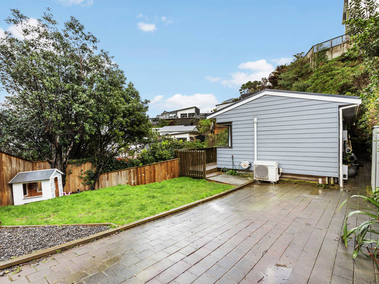 150 Severn Street Island Bay