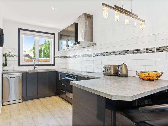 4/64 Avalon Street Richmond